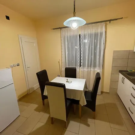 Apartment Alibi *